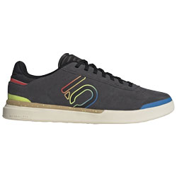 Scarpe Sleuth DLX black/carbon/wonder white